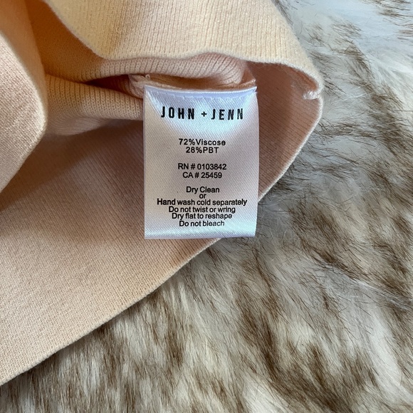 John + Jenn Light Pink Sweater with Stitched/Cut Out Style Sleeve - Picture 8 of 8